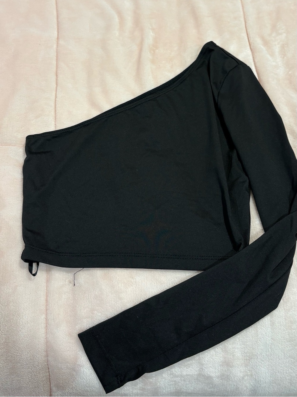 One-Shoulder Black Long Sleeve Crop Top